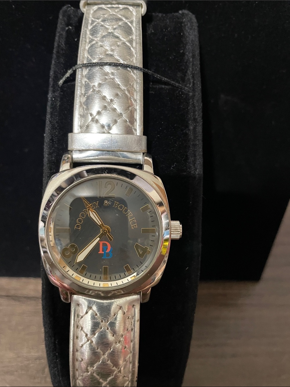 Dooney & Bourke Silver Quilted Leather Strap Watch with Gold Accents. - Picture 3 of 11